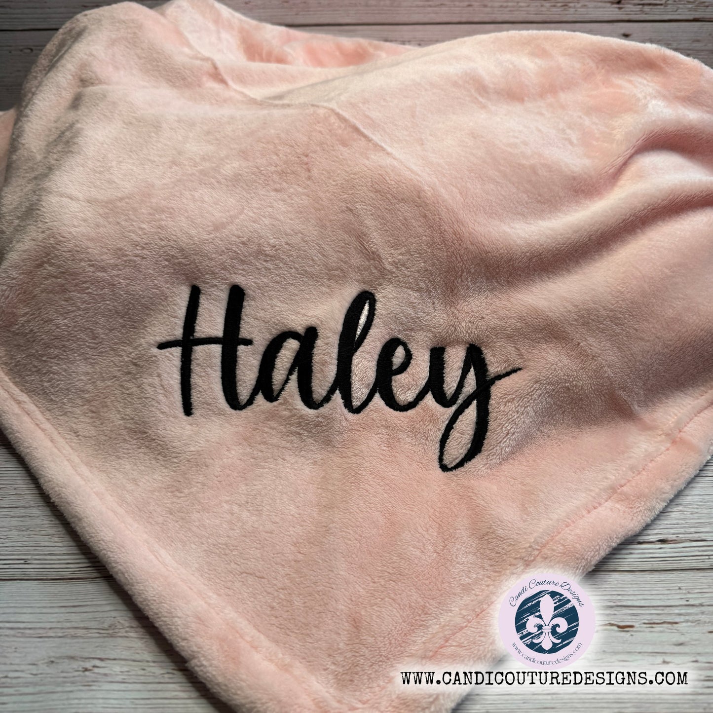 Custom Monogrammed Fleece Blanket | Personalized Cozy Throw - Candicouturedesigns