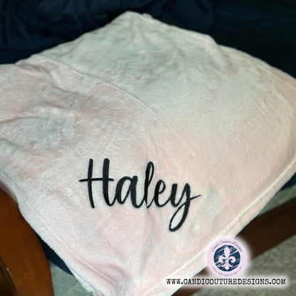 Custom Monogrammed Fleece Blanket | Personalized Cozy Throw - Candicouturedesigns